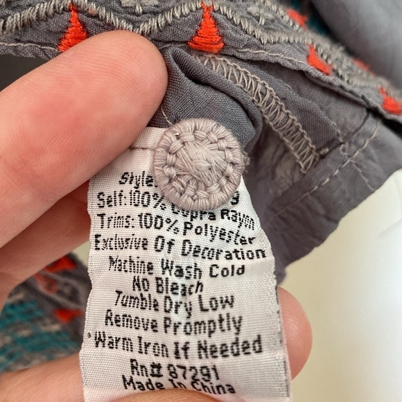 Johnny Was silk embroidered blouse women’s medium grey long sleeve button down - Picture 10 of 12